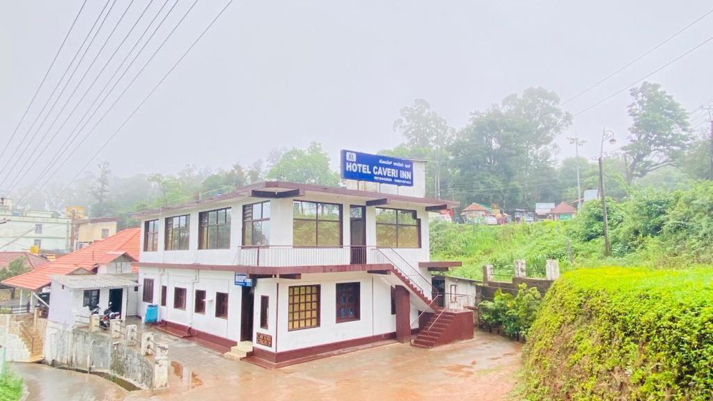 Hotel Caveri Inn Madikeri Dış mekan fotoğraf