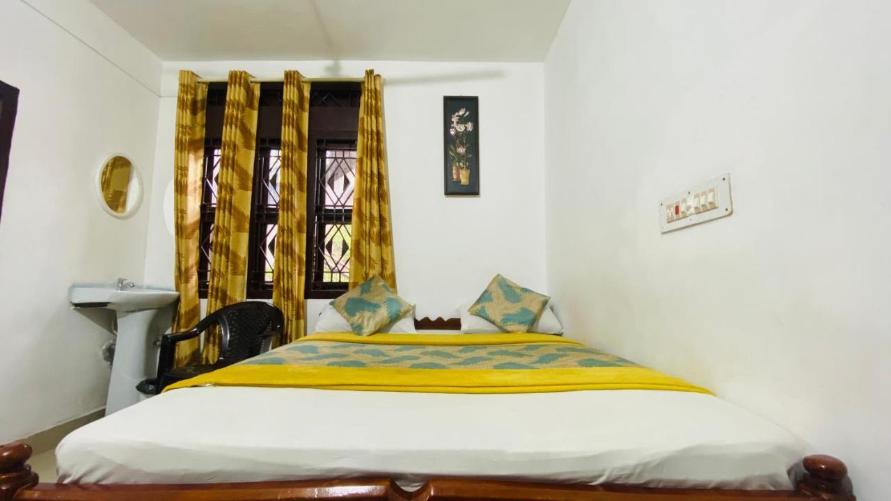 Hotel Caveri Inn Madikeri Dış mekan fotoğraf