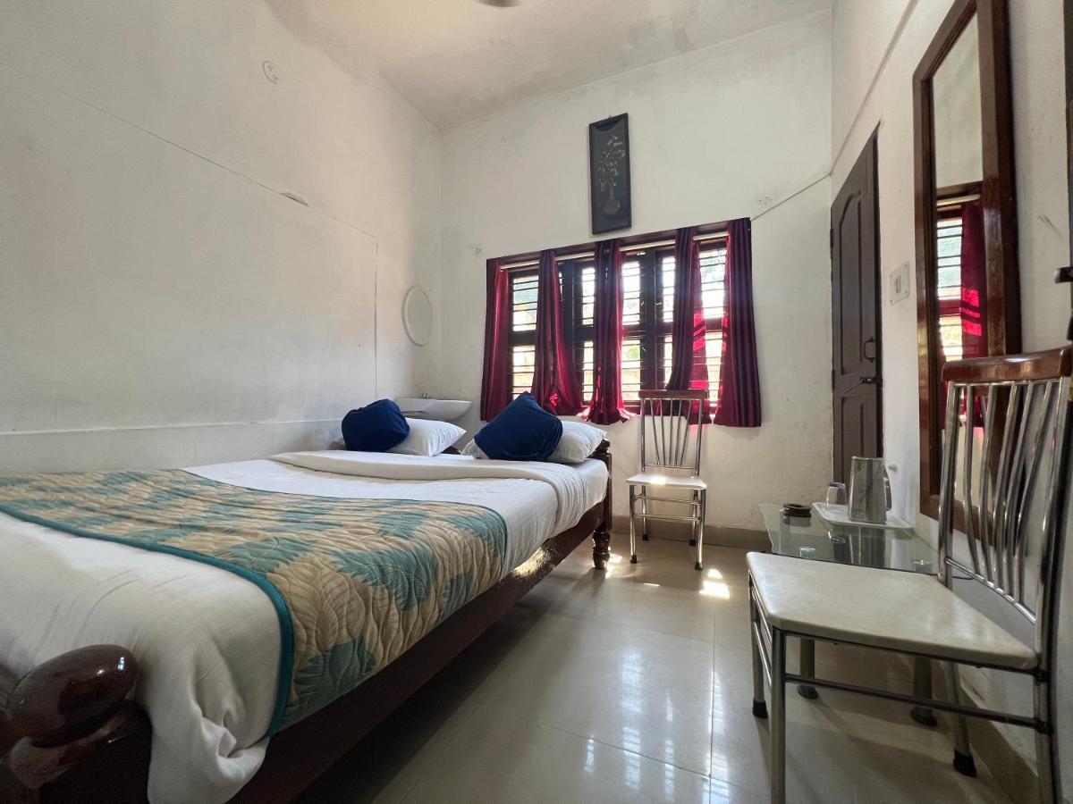 Hotel Caveri Inn Madikeri Dış mekan fotoğraf