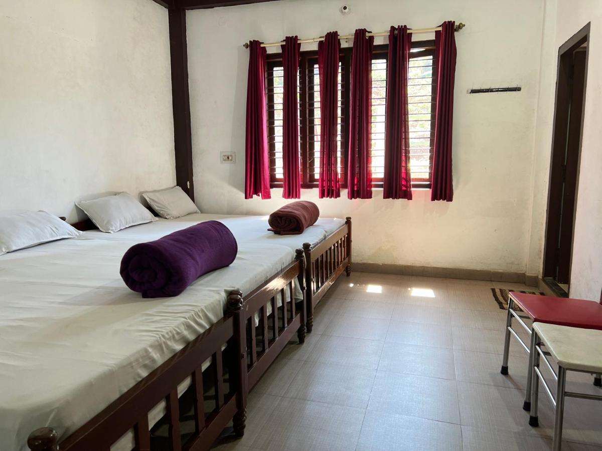 Hotel Caveri Inn Madikeri Dış mekan fotoğraf