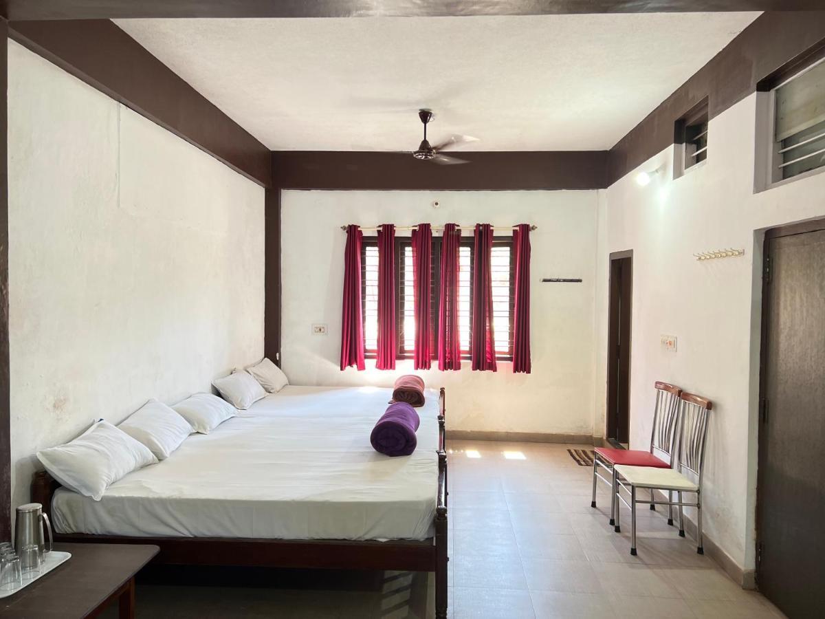 Hotel Caveri Inn Madikeri Dış mekan fotoğraf